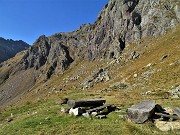 26 Panchine di sosta per riposare prima di affrontare la faticosa salita del canalino